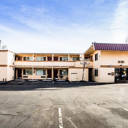Budget Inn Of America Medford Esterno foto