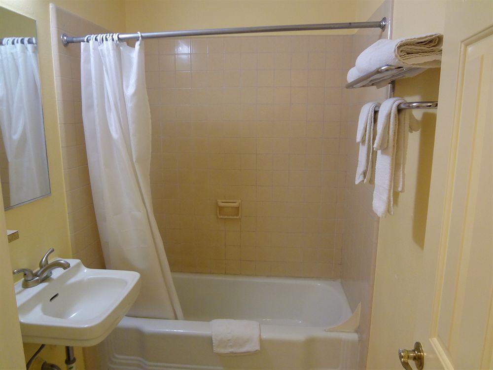 Budget Inn Of America Medford Esterno foto