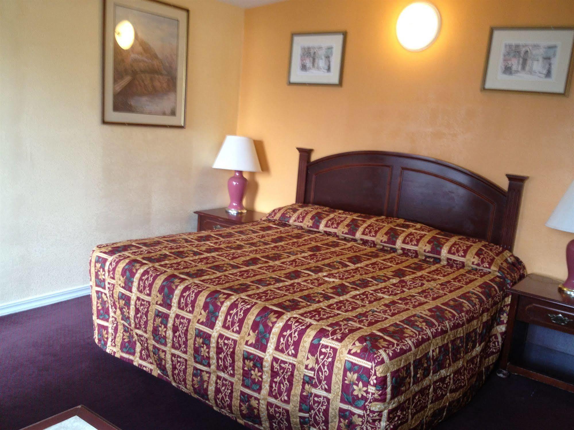 Budget Inn Of America Medford Esterno foto
