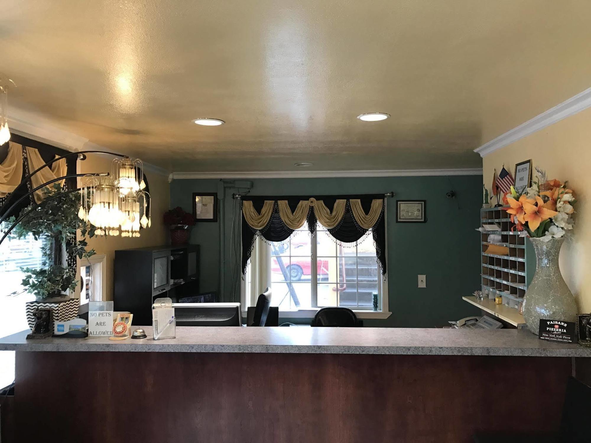 Budget Inn Of America Medford Esterno foto