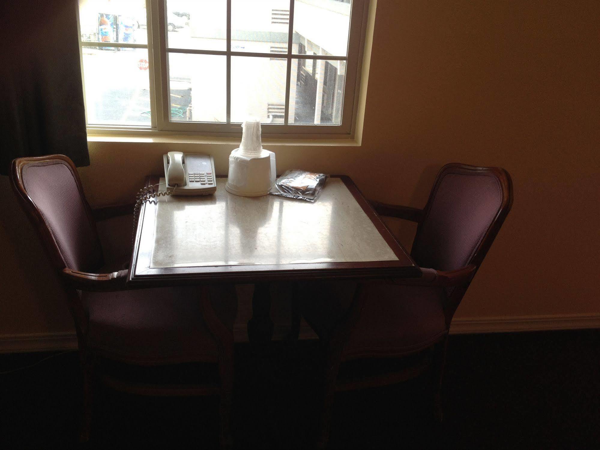 Budget Inn Of America Medford Esterno foto
