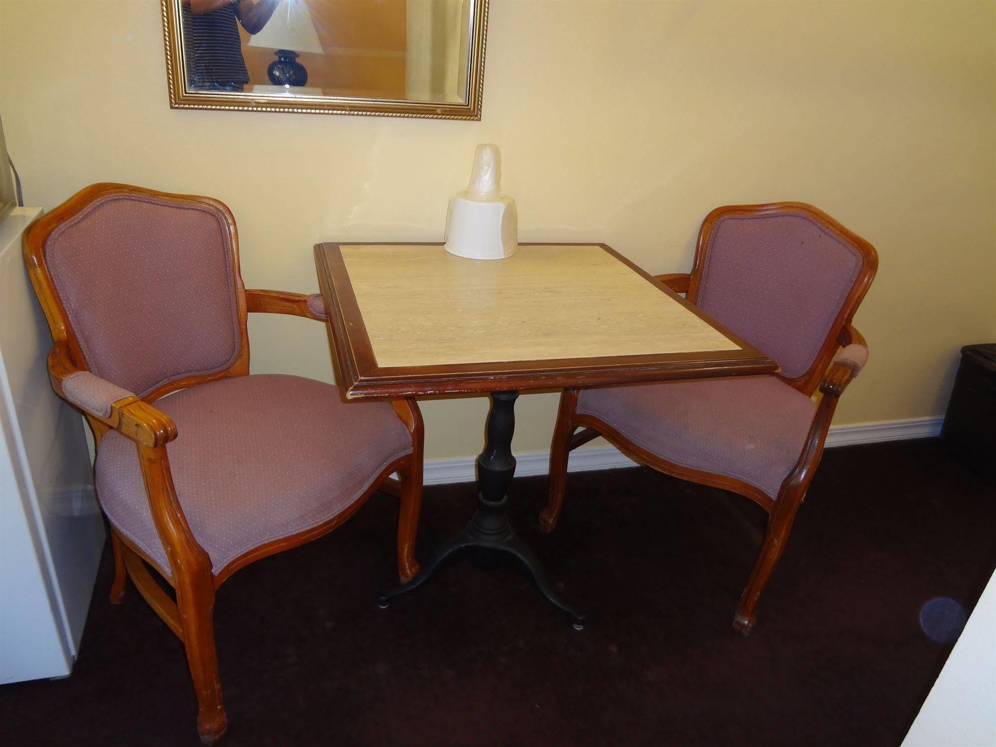 Budget Inn Of America Medford Esterno foto